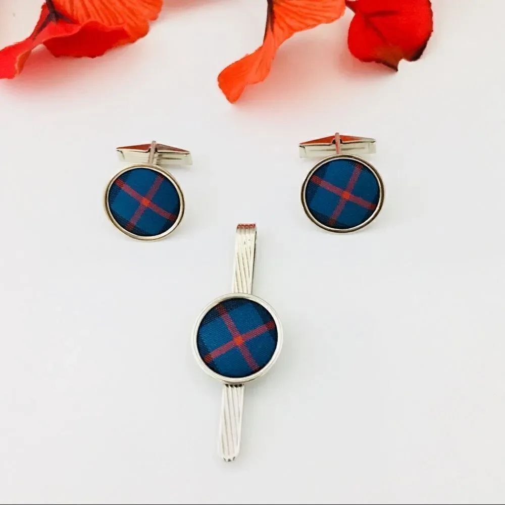 Vintage Cufflinks Tie Bar Clip Silver Blue Red Plaid fabric 1056
